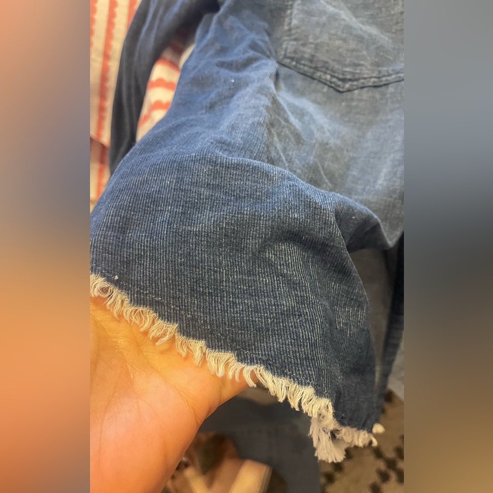 Cloth & Stone soft thin corduroy shirt! - Picture 4 of 7